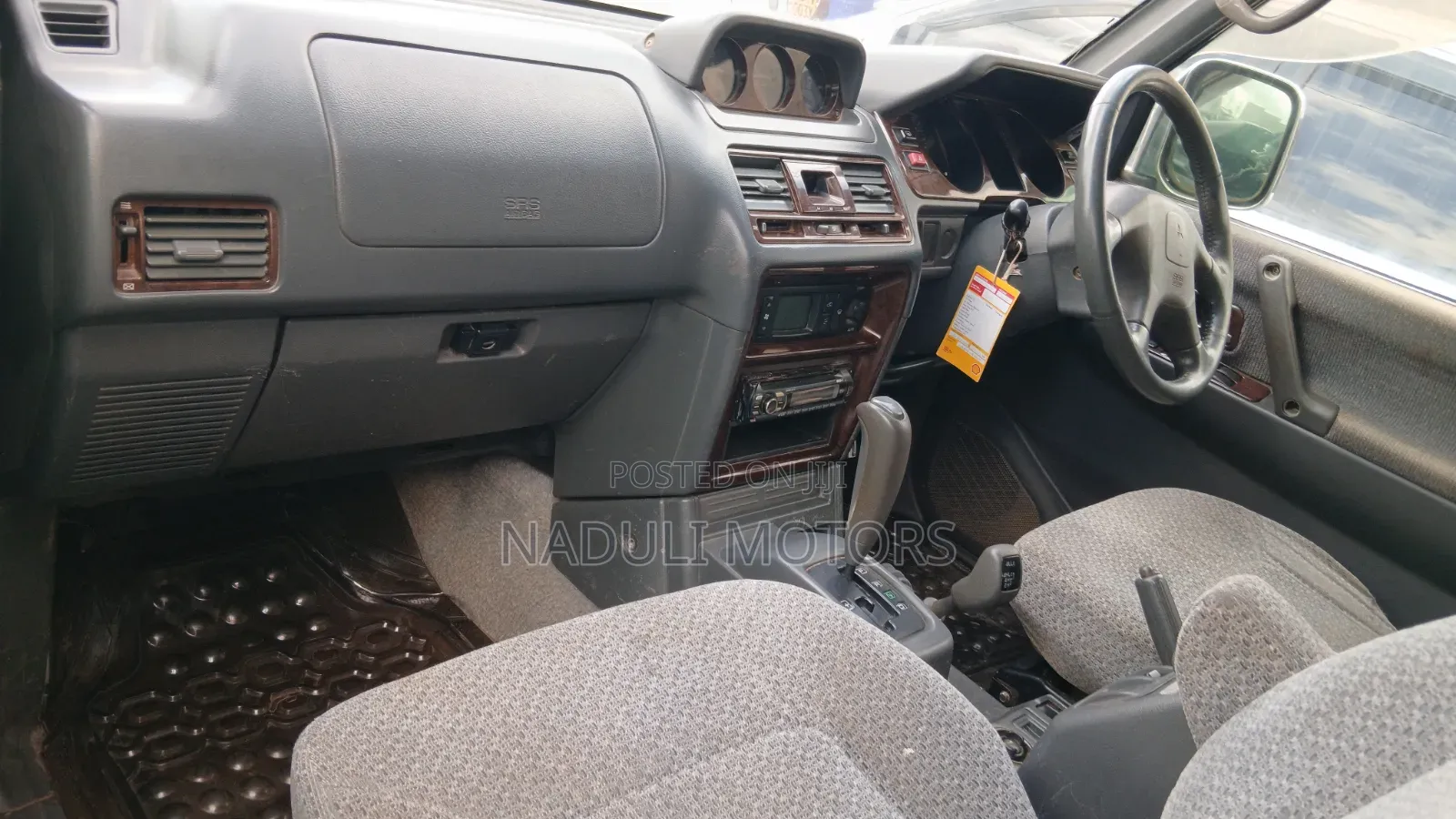 Mitsubishi Pajero 2002 Silver