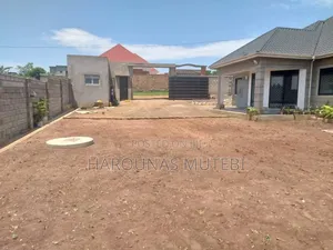 Furnished 5bdrm Bungalow in Residential Shooter, Busukuma for sale