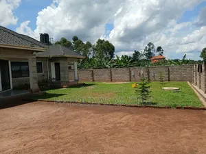 Furnished 5bdrm Bungalow in Residential Shooter, Busukuma for sale