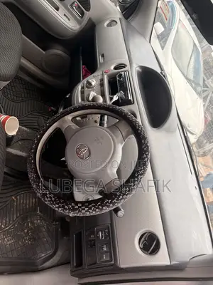 Toyota Sienta 2008 Silver