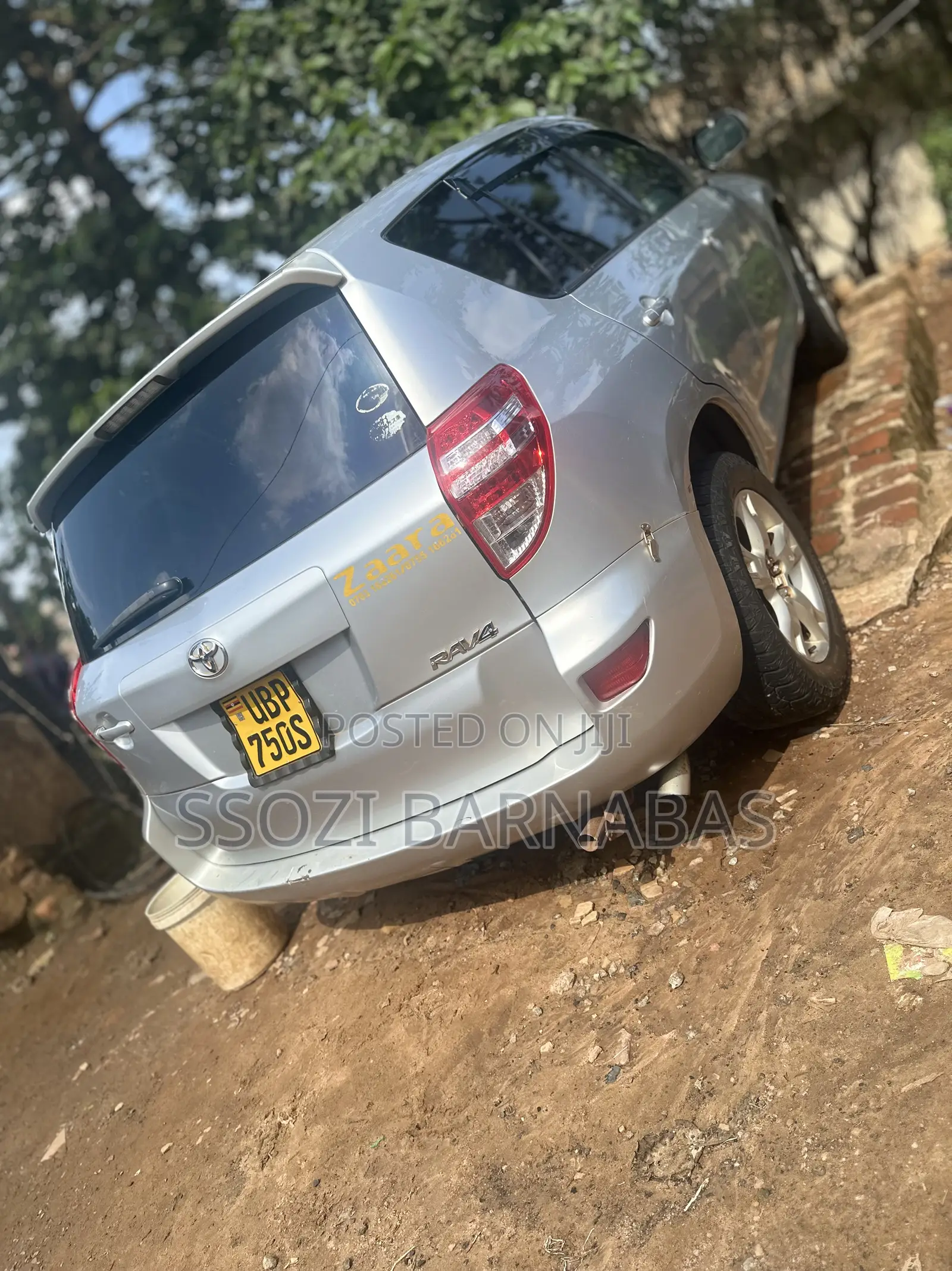 Toyota RAV4 2011 Silver
