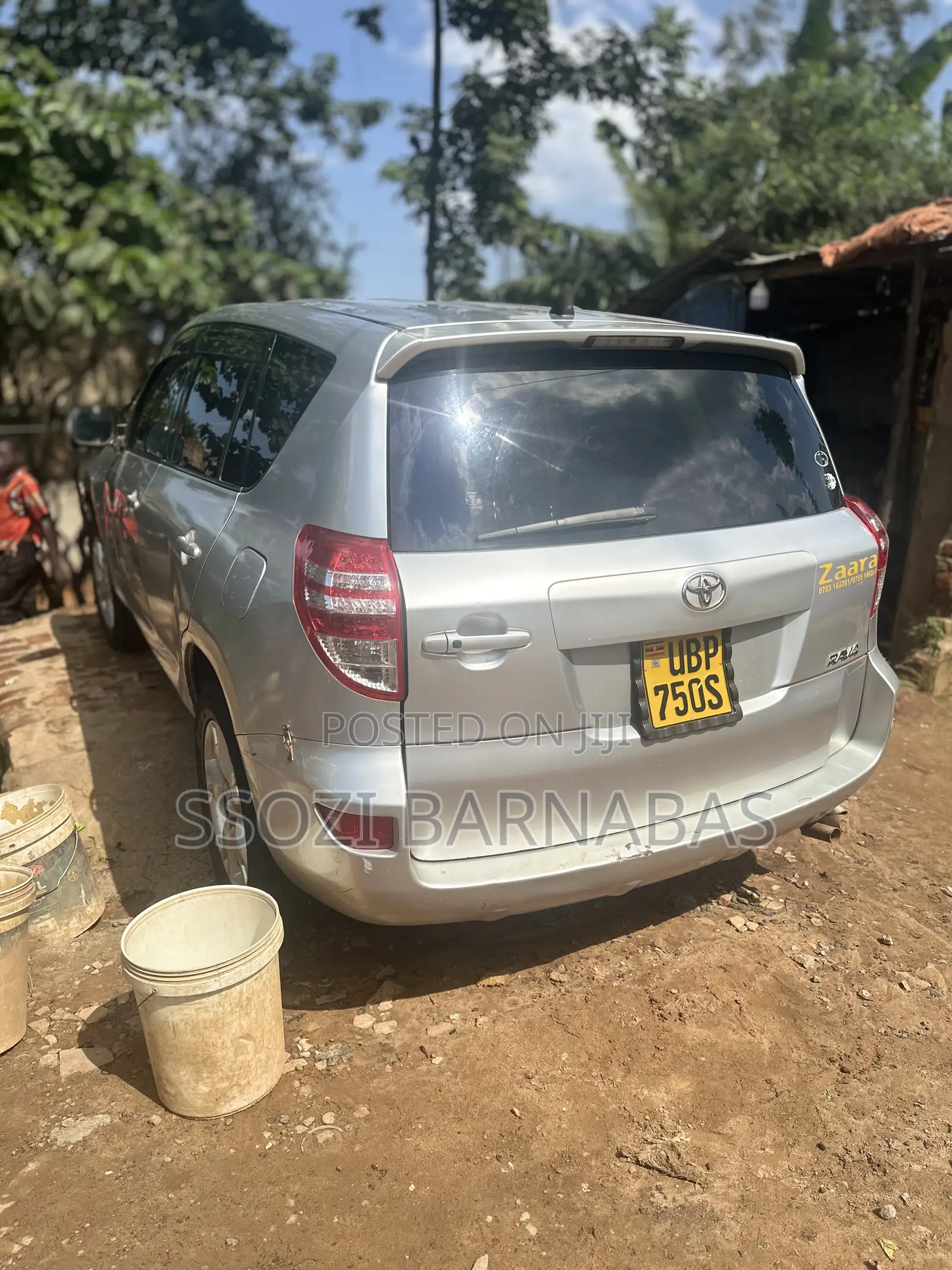 Toyota RAV4 2011 Silver