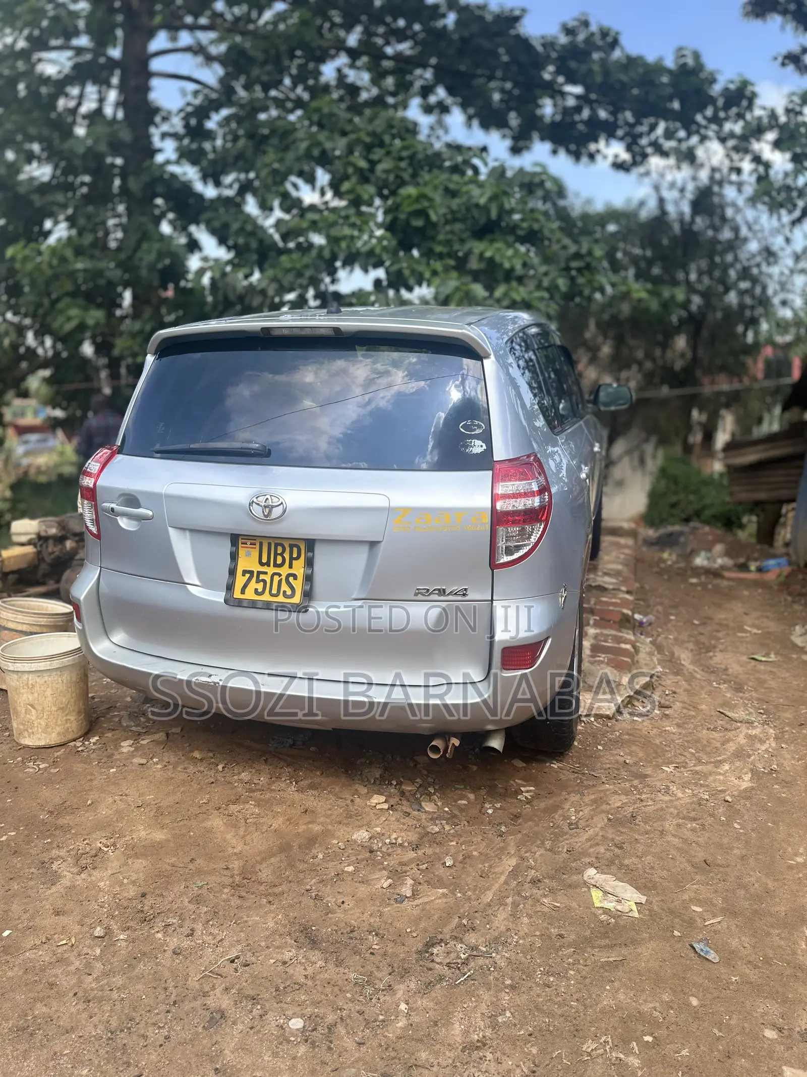 Toyota RAV4 2011 Silver