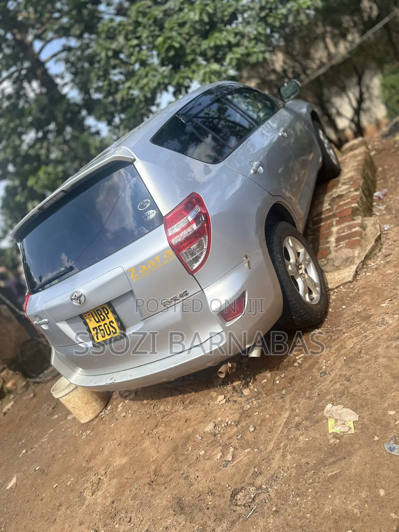 Toyota RAV4 2011 Silver