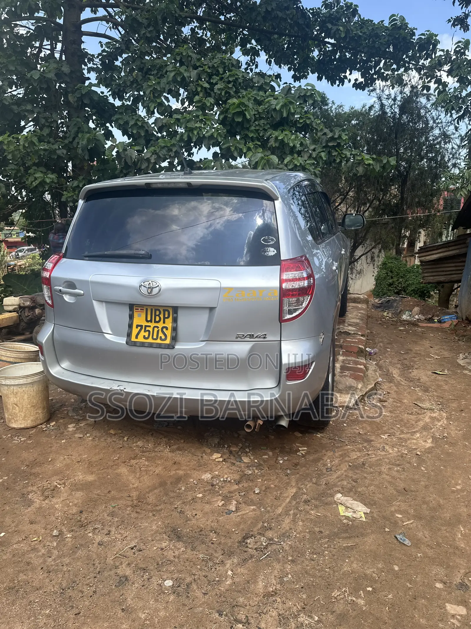 Toyota RAV4 2011 Silver