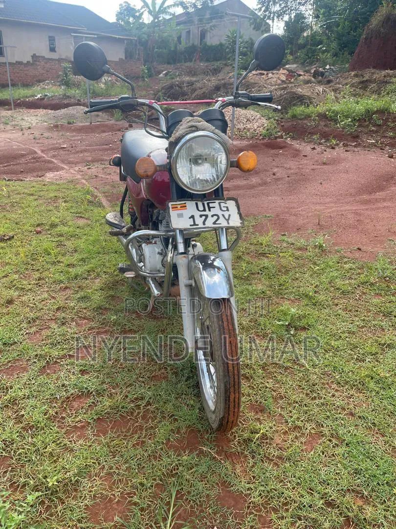 Bajaj Boxer 2023 Red
