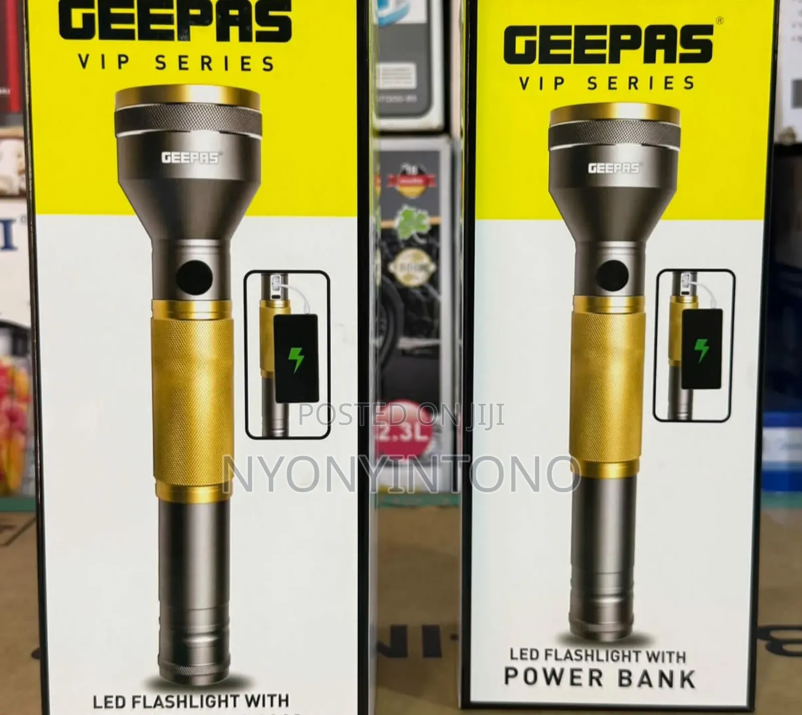 Geepas Vip Series Zoomable Led Flashlight With Power Bank