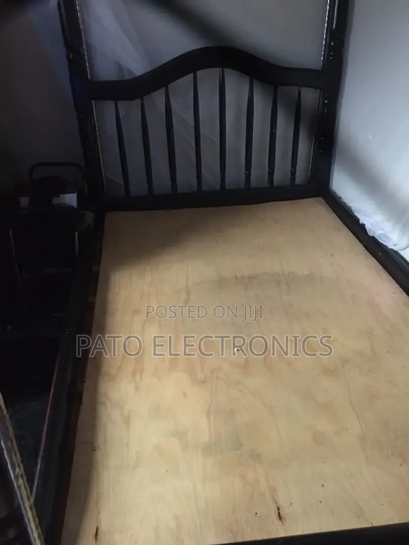 4x6 Exotic Bed