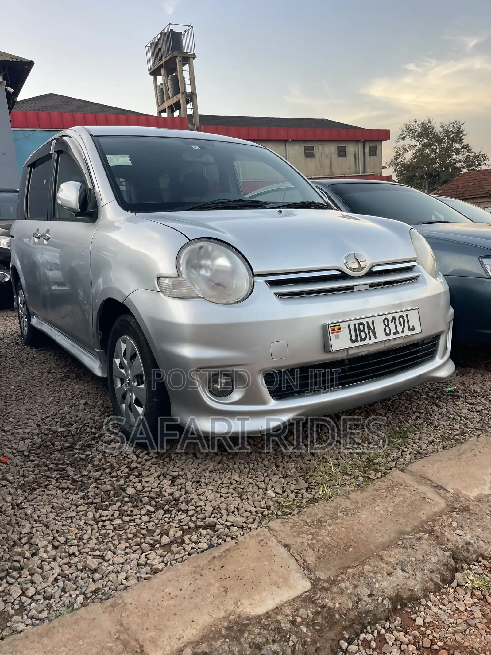 Toyota Sienta 2008 Black
