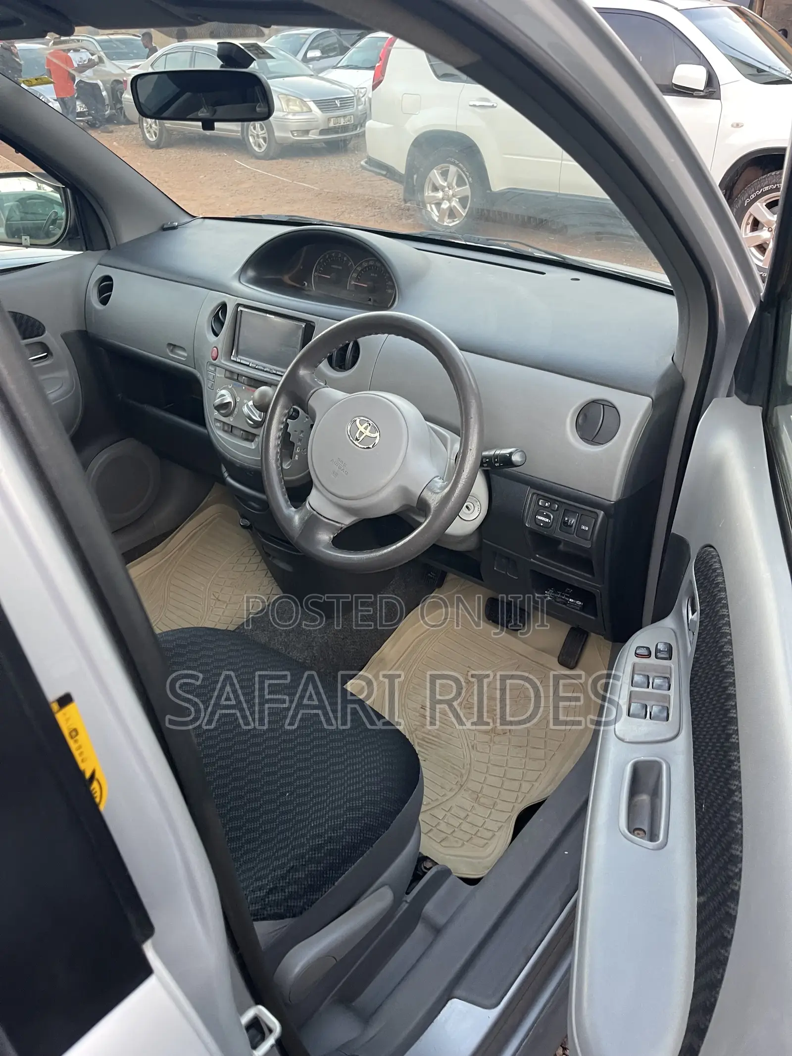Toyota Sienta 2008 Black