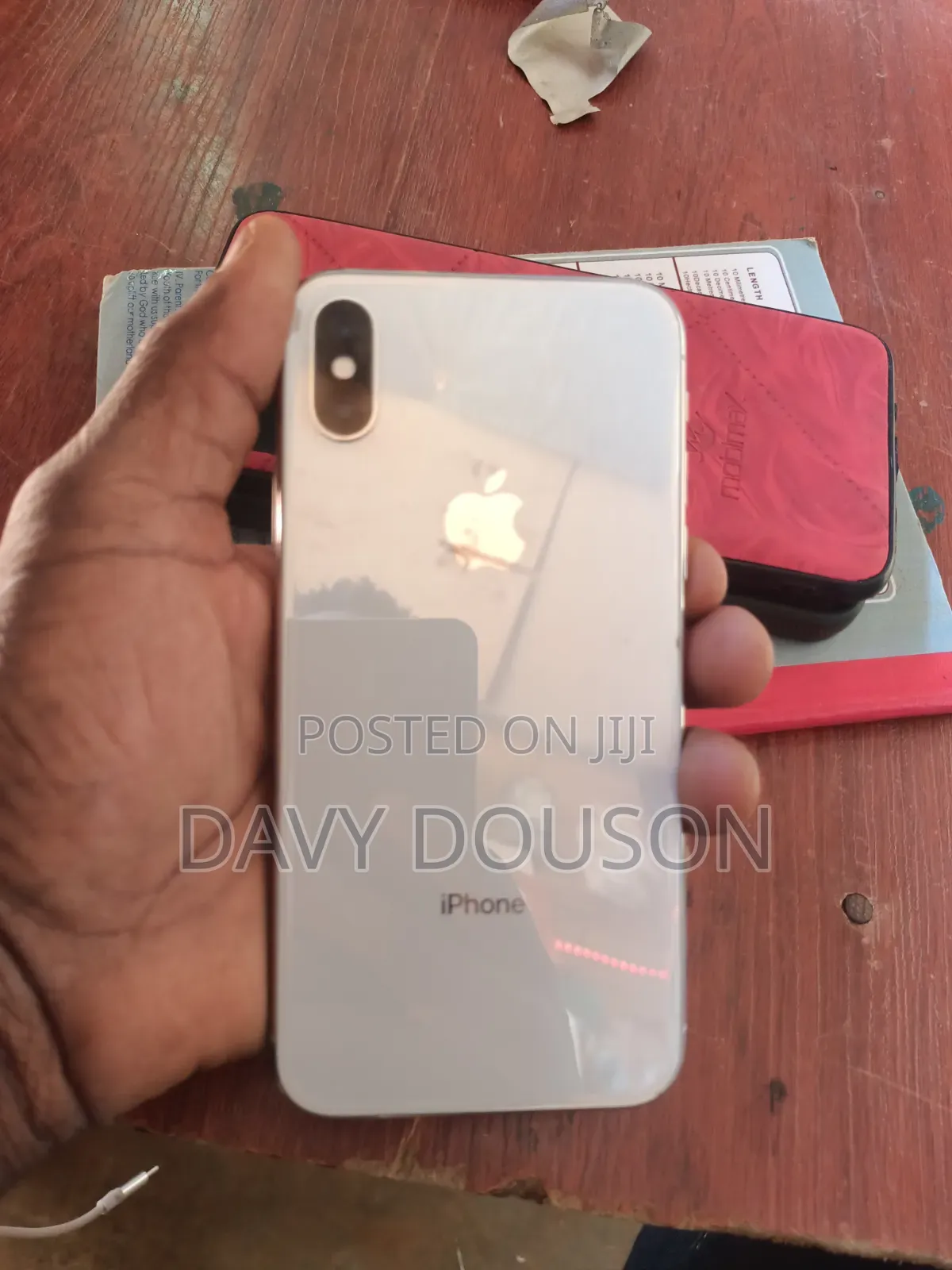 Apple iPhone X 64 GB White