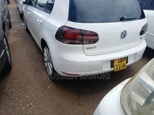 Volkswagen Golf 2010 White