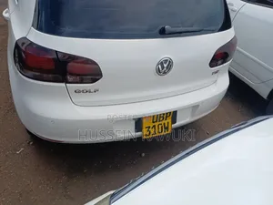 Volkswagen Golf 2010 White