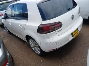 Volkswagen Golf 2010 White