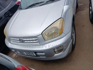 Toyota RAV4 Automatic 2000 Silver