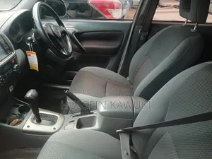 Toyota RAV4 Automatic 2000 Silver