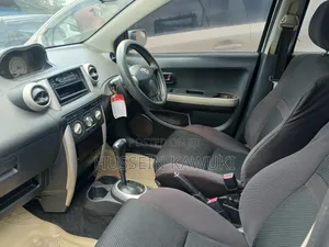 Toyota IST 2005 Silver