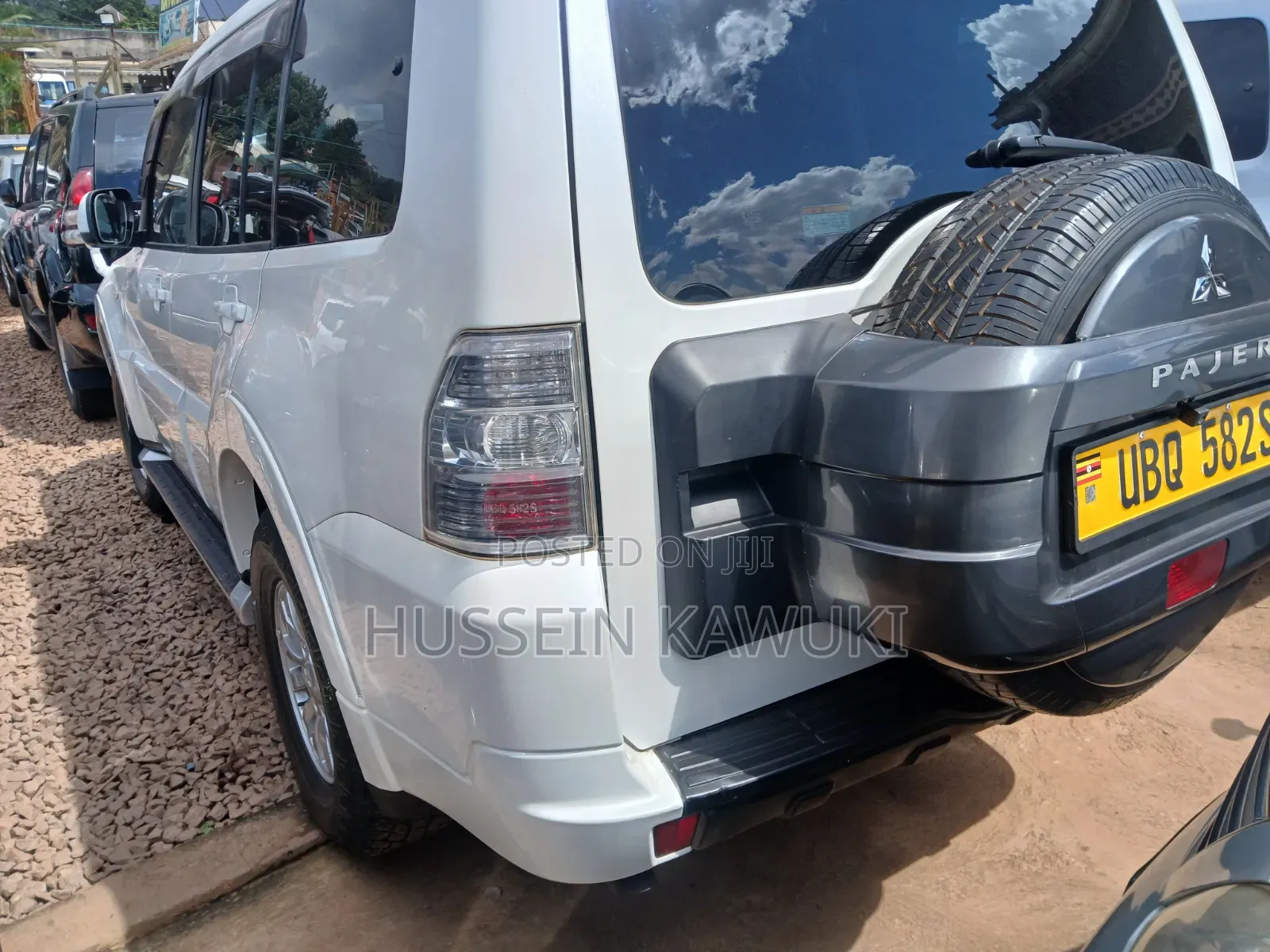 Mitsubishi Pajero 2009 White