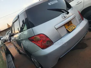 Toyota IST 2007 Silver
