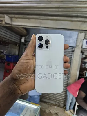 Apple iPhone 15 Pro Max 256 GB White