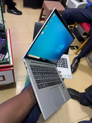 Laptop HP EliteBook 840 G9 16GB Intel Core i7 SSD 512GB