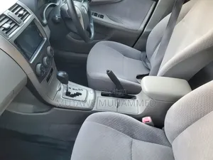 Toyota Axio 2010 Silver