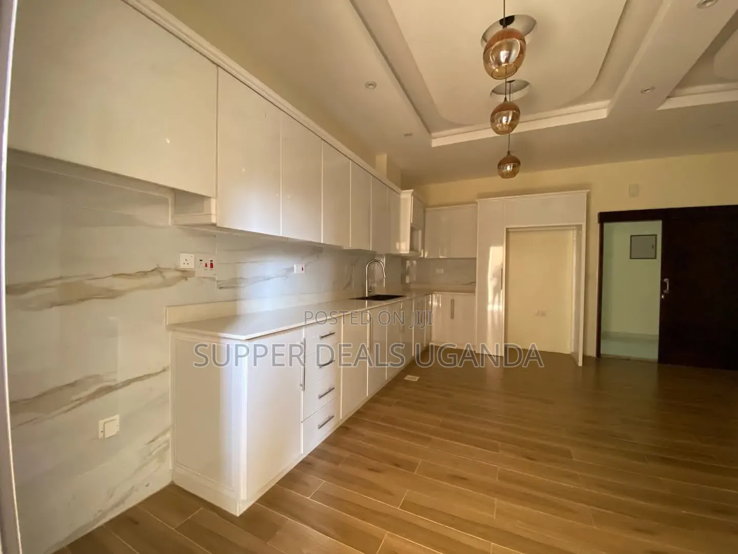 4bdrm Bungalow in Kisaasi, Nakawa for sale