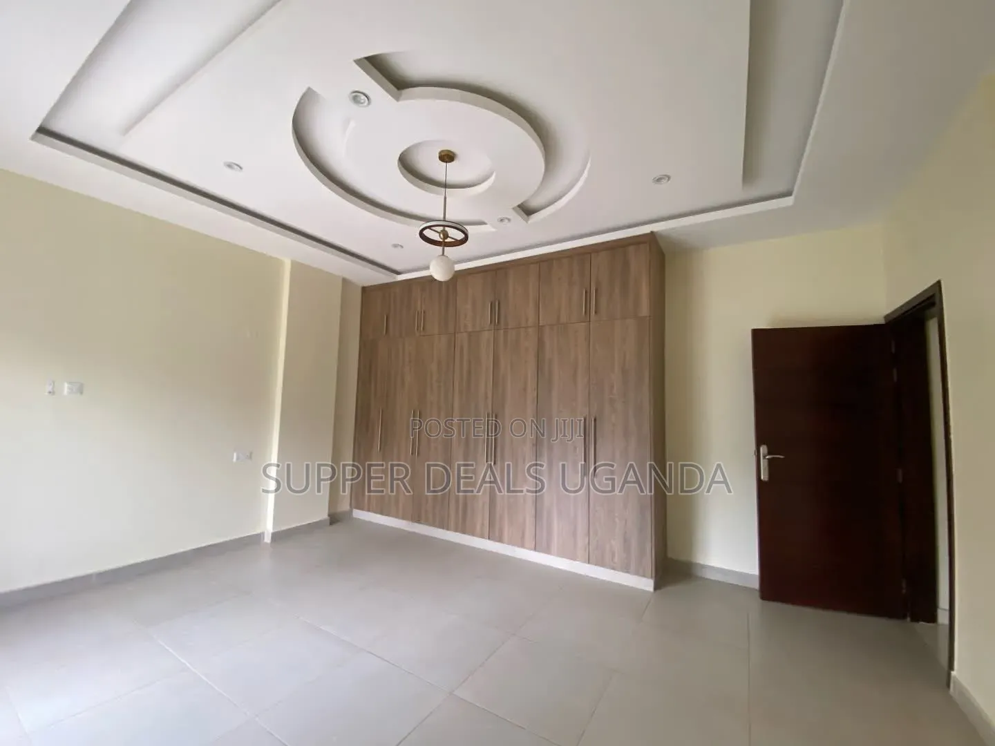 4bdrm Bungalow in Kisaasi, Nakawa for sale