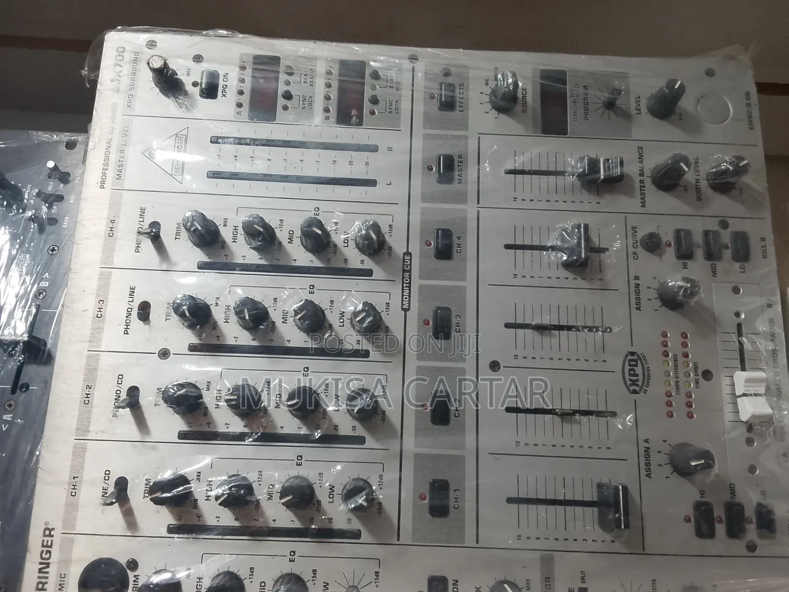 Behringer Mixer