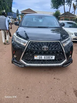 Toyota Kluger 2016 Black