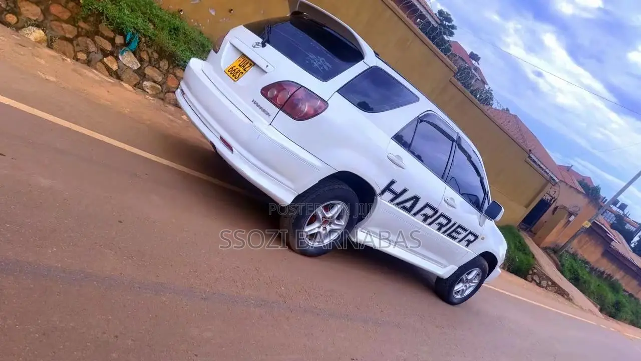 Toyota Harrier 1998 White