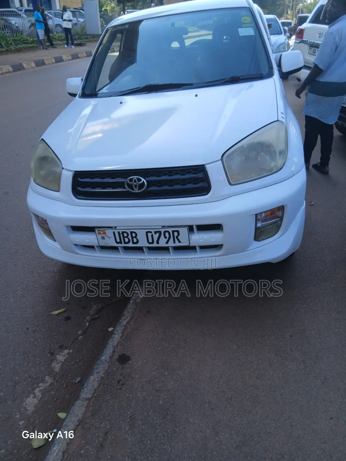 Toyota RAV4 2002 White