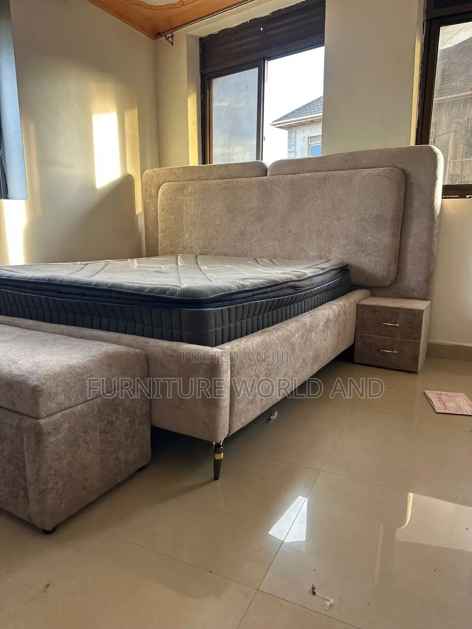 A Cream Up Bed