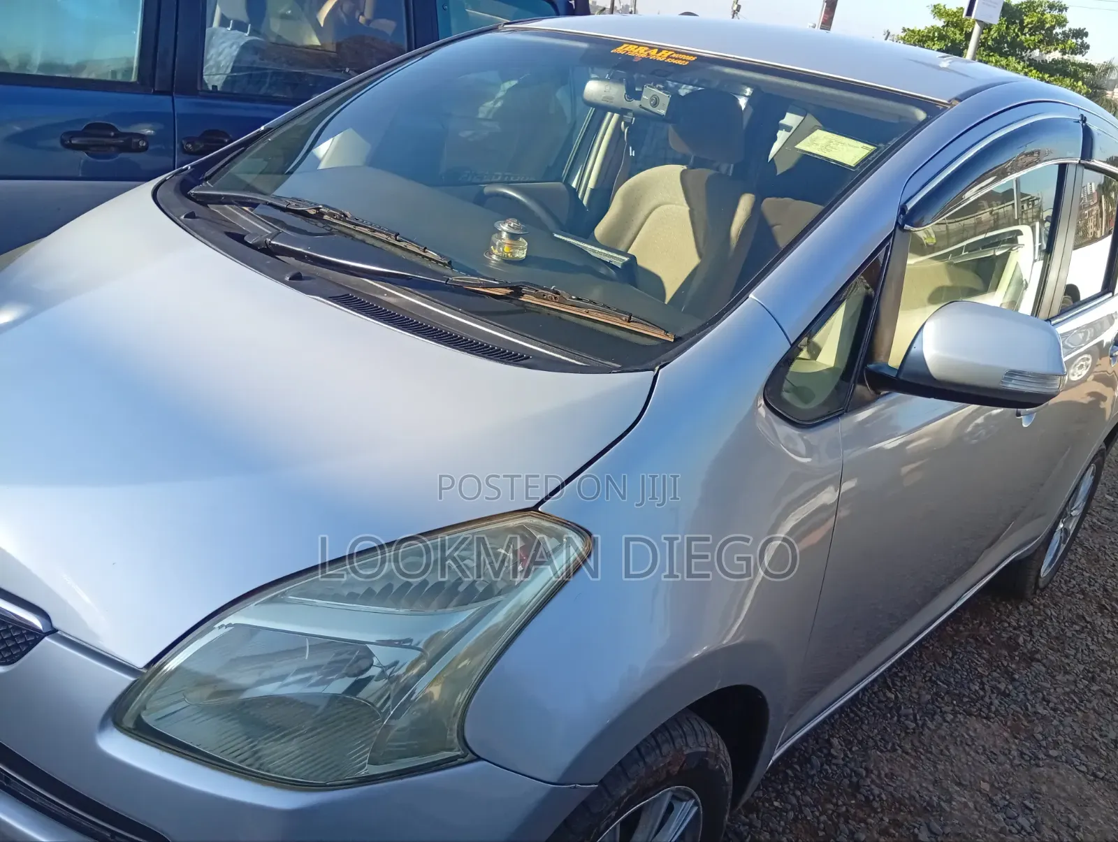 Toyota Ractis 1.5 AWD 2009 Silver