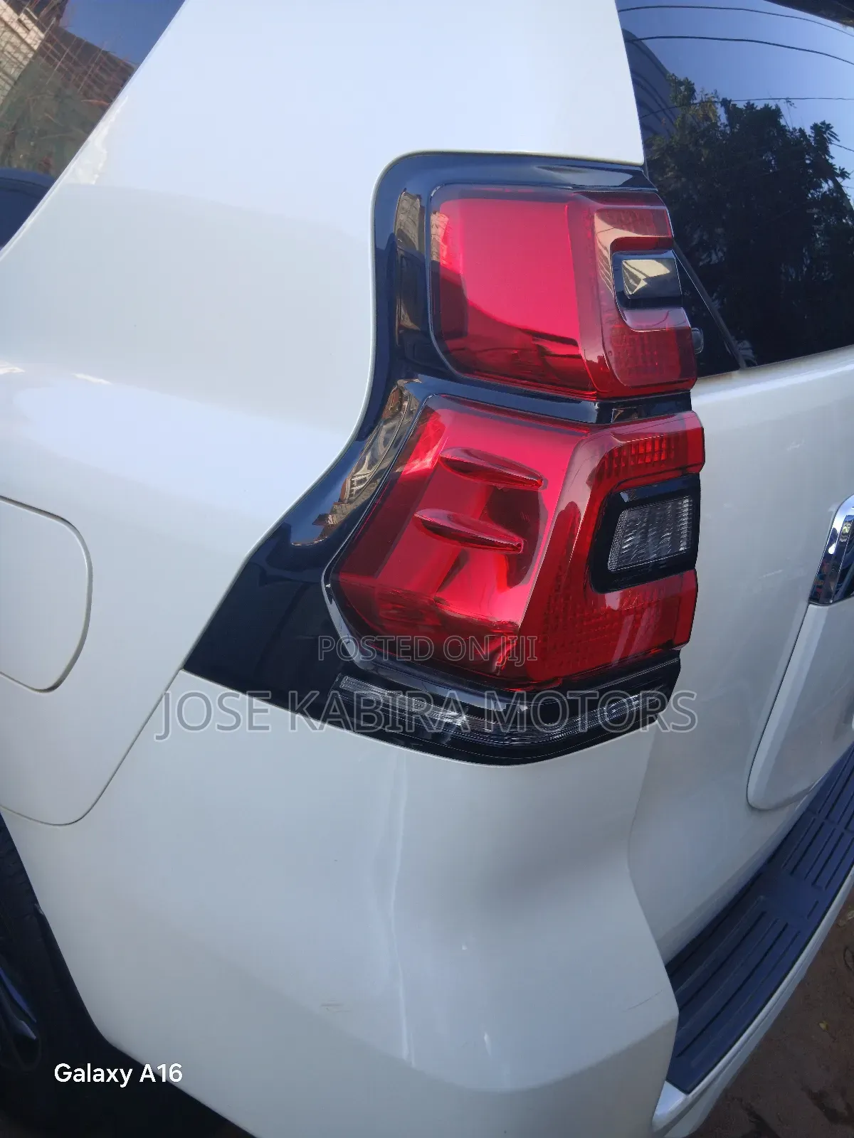 Toyota Land Cruiser Prado 2018 White