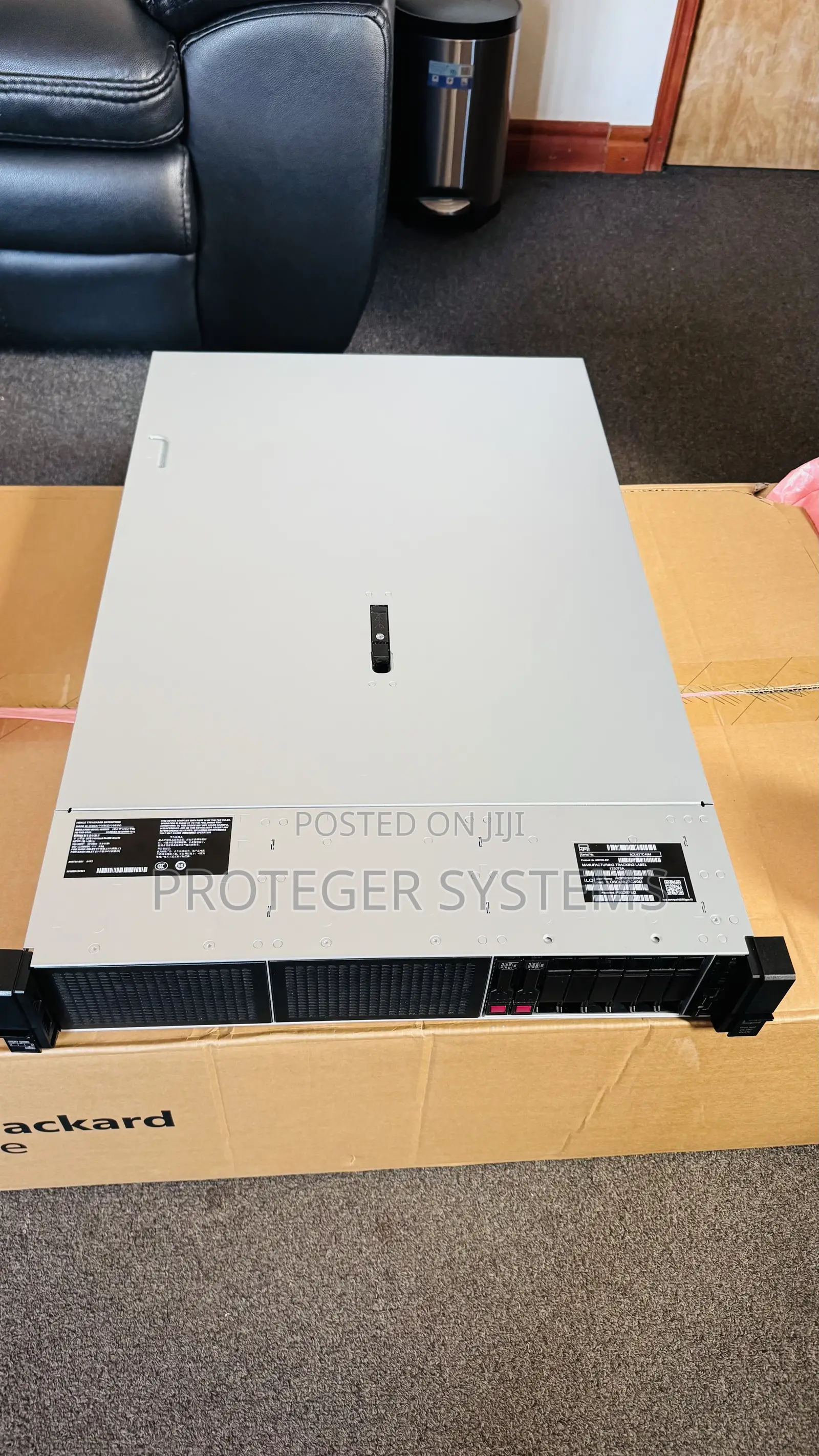 New Server HP ProLiant DL380 Gen10 16GB Intel Xeon HDD 640GB