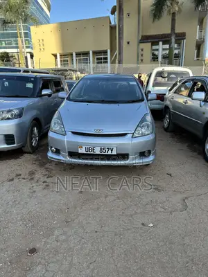 Toyota Wish 2003 Silver