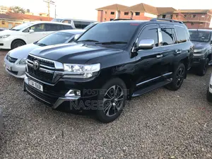 Toyota Land Cruiser Prado 2018 Black