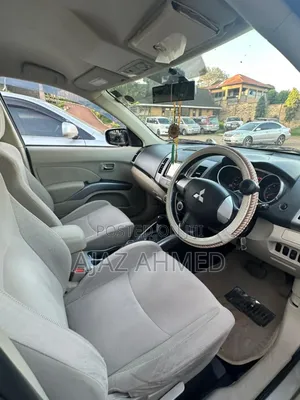 Mitsubishi Outlander ES 4x4 2009 Gold