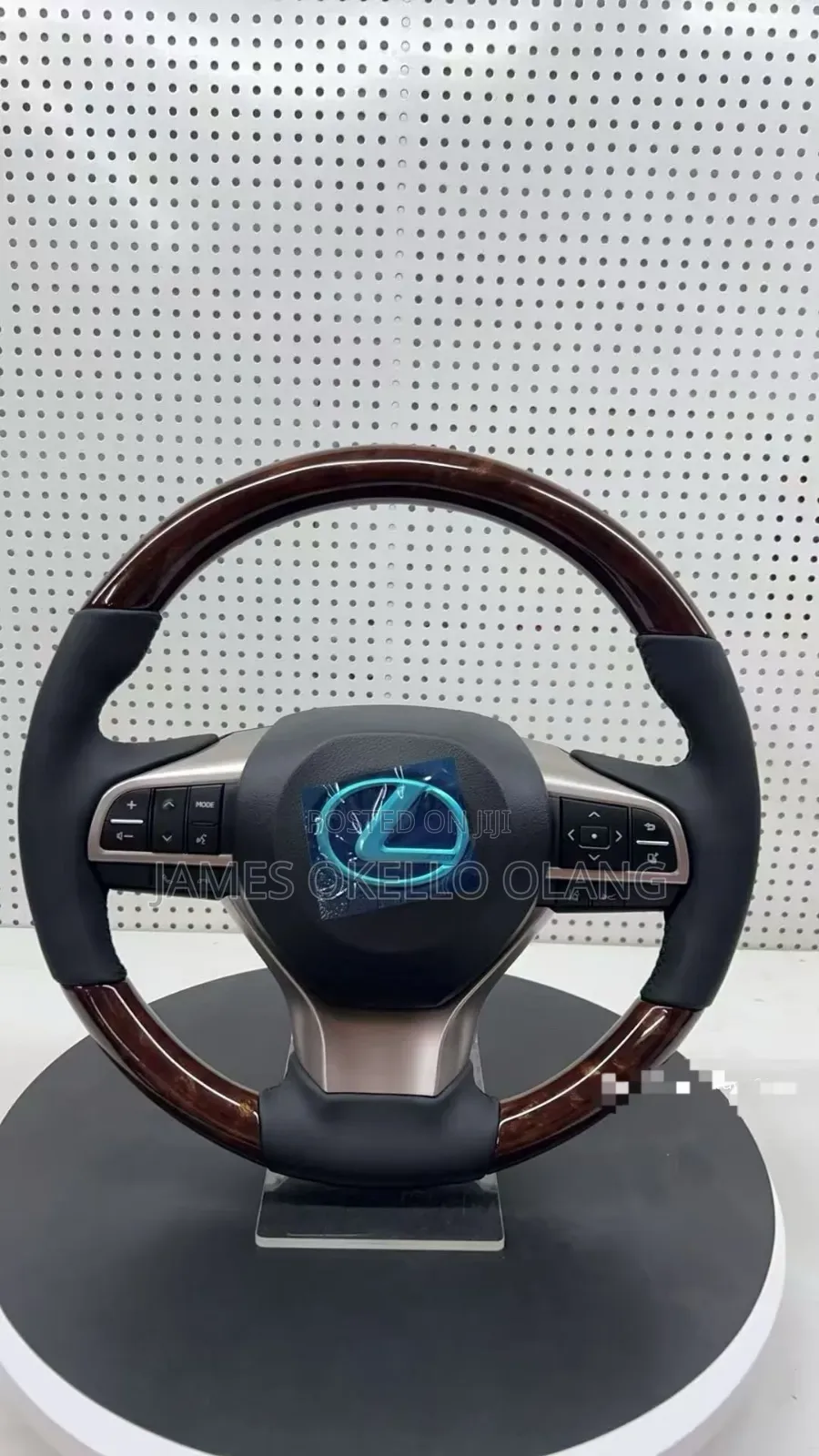 Steering Wheels Available in Different Cars