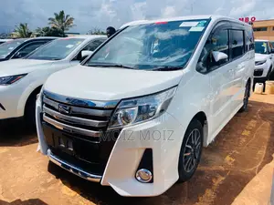 Toyota Noah 2014 White