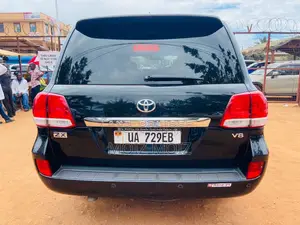 Toyota Land Cruiser 2011 Black