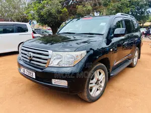 Toyota Land Cruiser 2011 Black
