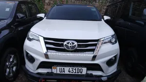 Toyota Fortuner 2018 White