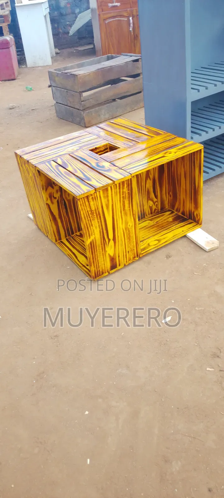 Pallet Center Table