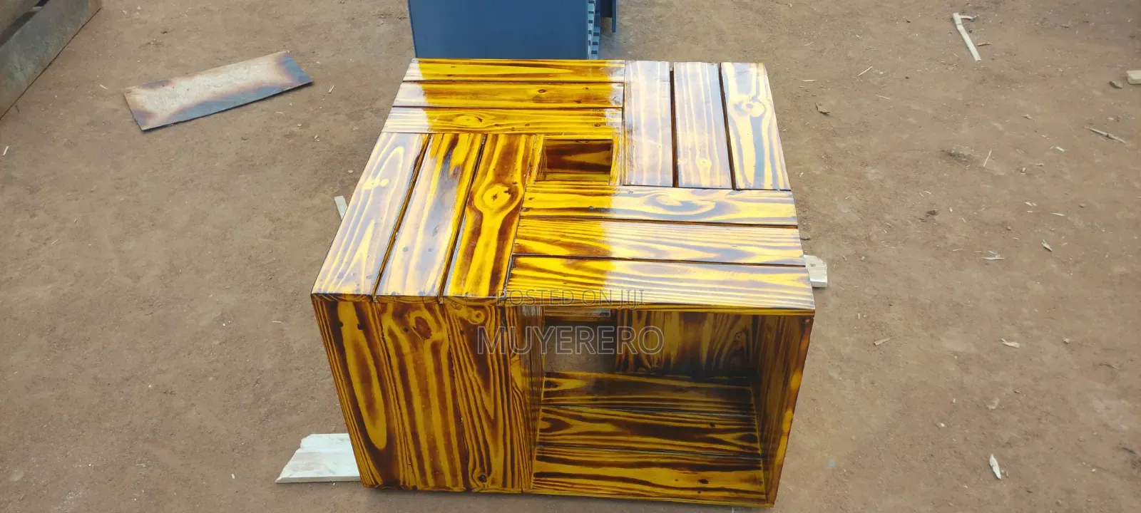 Pallet Center Table