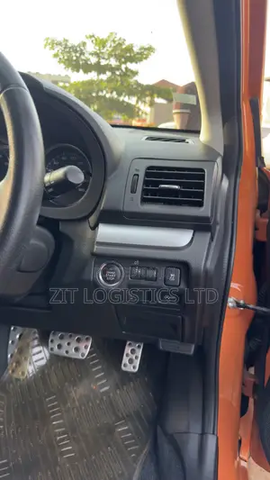 Subaru XV 2014 Orange
