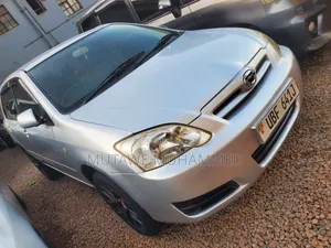 Toyota Corolla RunX 2004 Silver