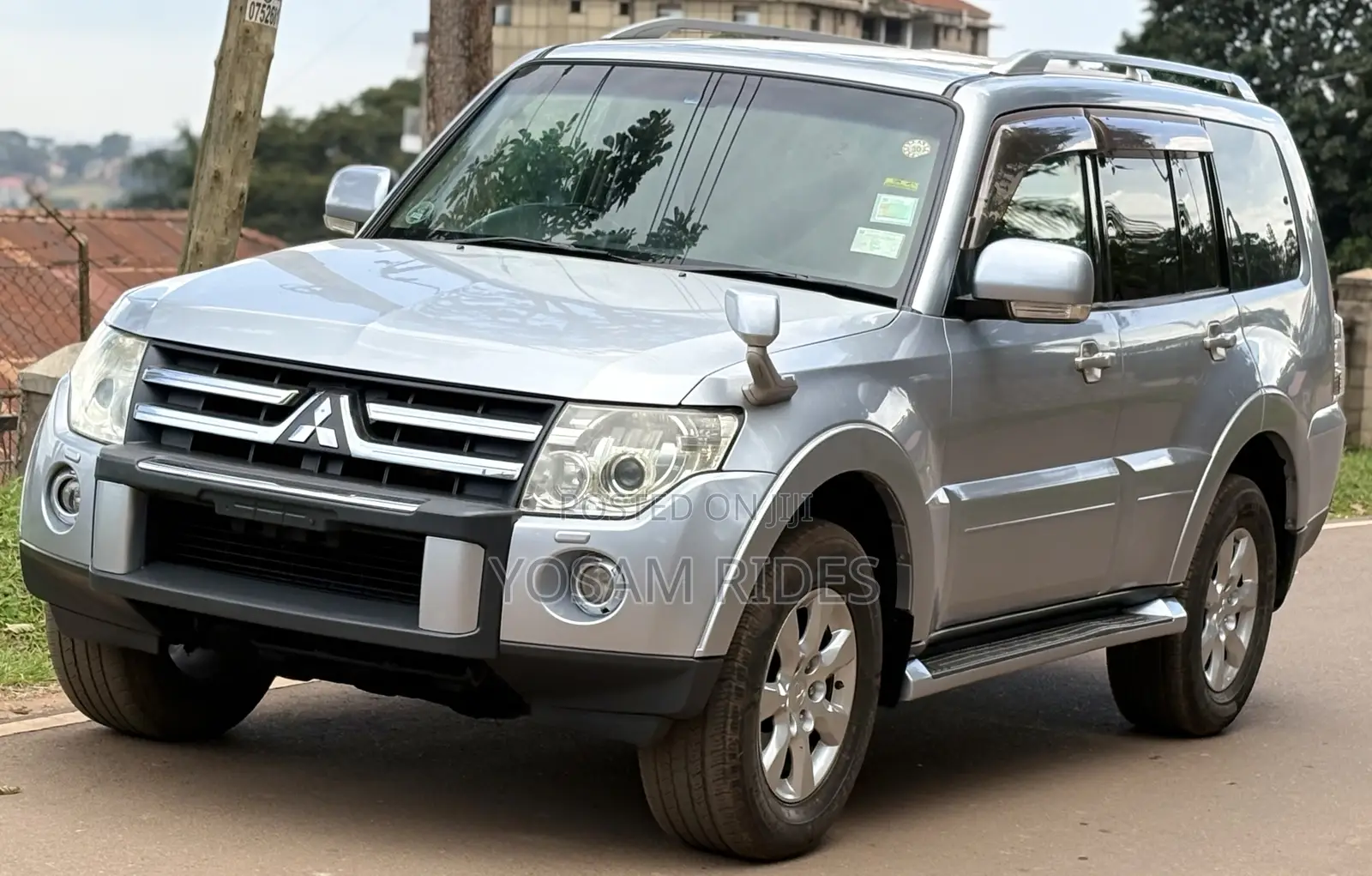 Mitsubishi Pajero 3.0 2011 Silver