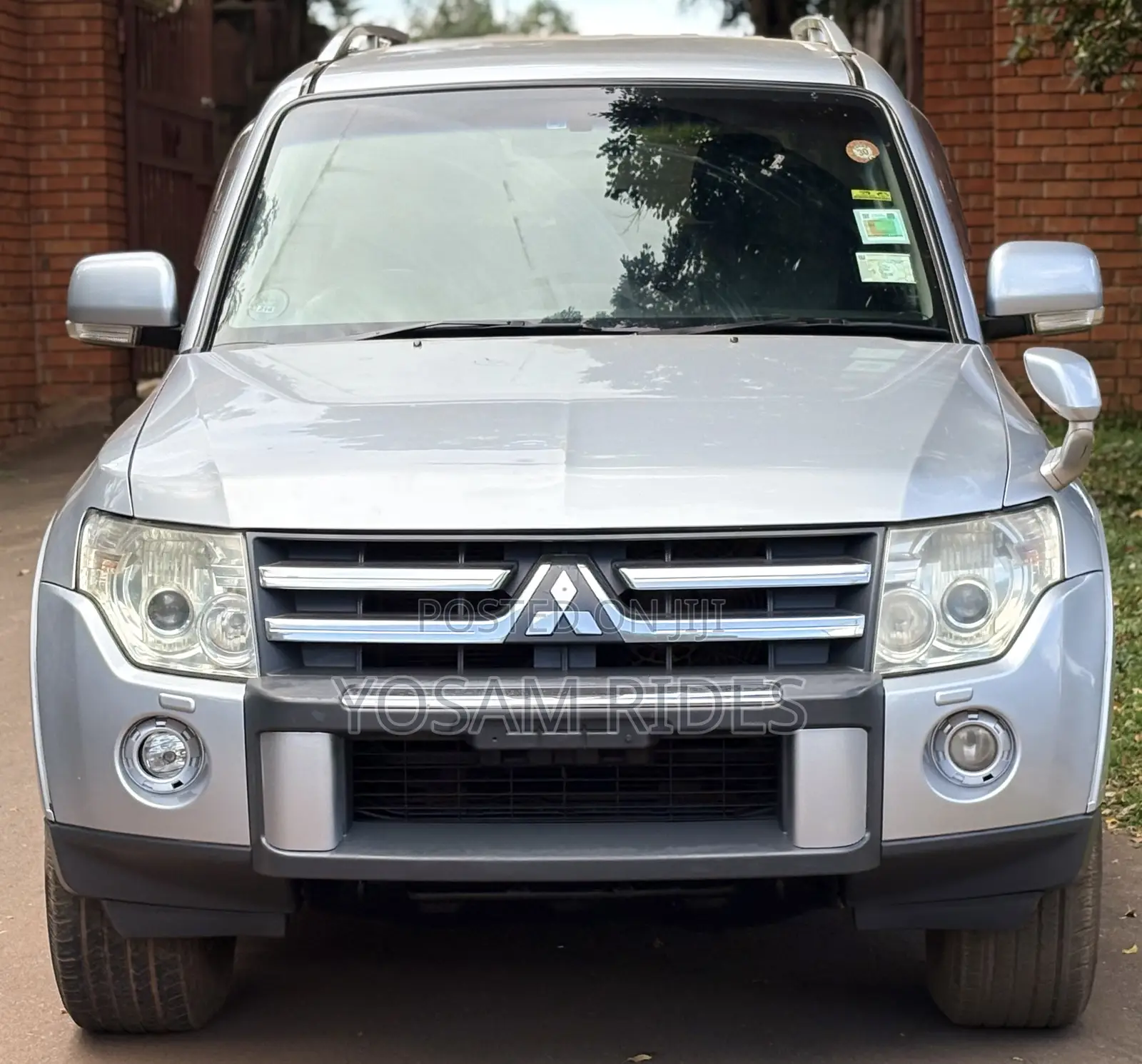 Mitsubishi Pajero 3.0 2011 Silver